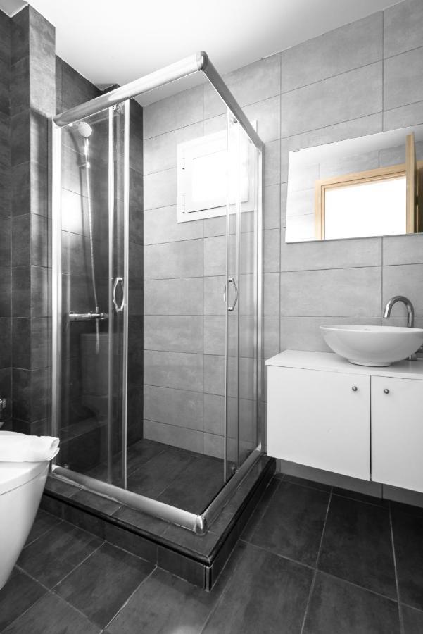 Blue Flag, Nilie Hospitality Mgmt Apartment Olympiakí Aktí Ngoại thất bức ảnh