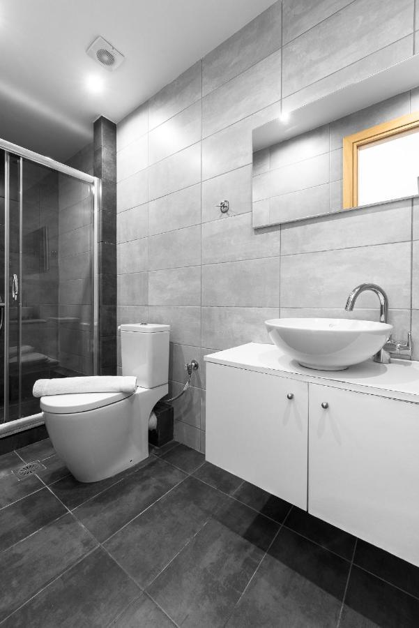 Blue Flag, Nilie Hospitality Mgmt Apartment Olympiakí Aktí Ngoại thất bức ảnh