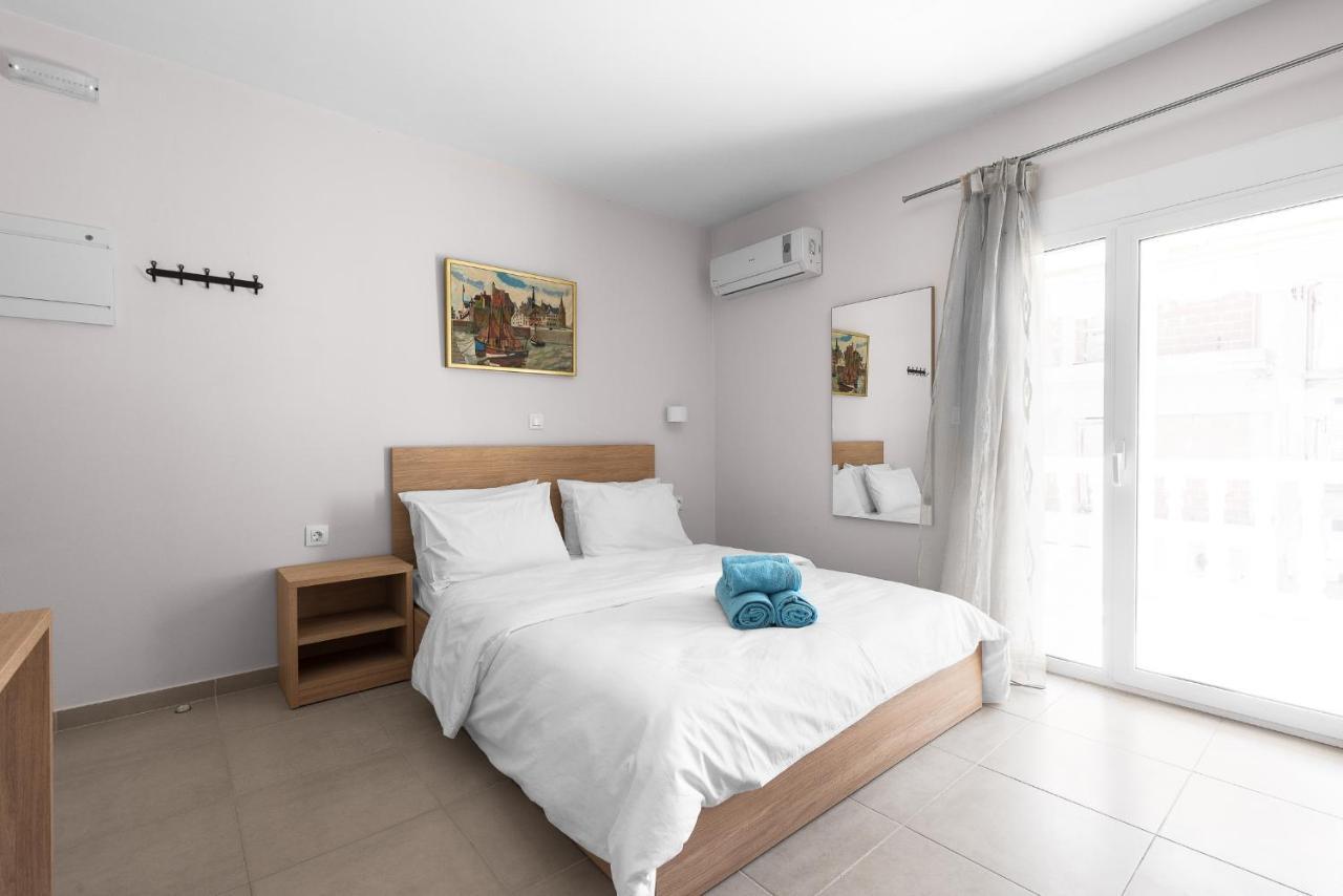 Blue Flag, Nilie Hospitality Mgmt Apartment Olympiakí Aktí Ngoại thất bức ảnh