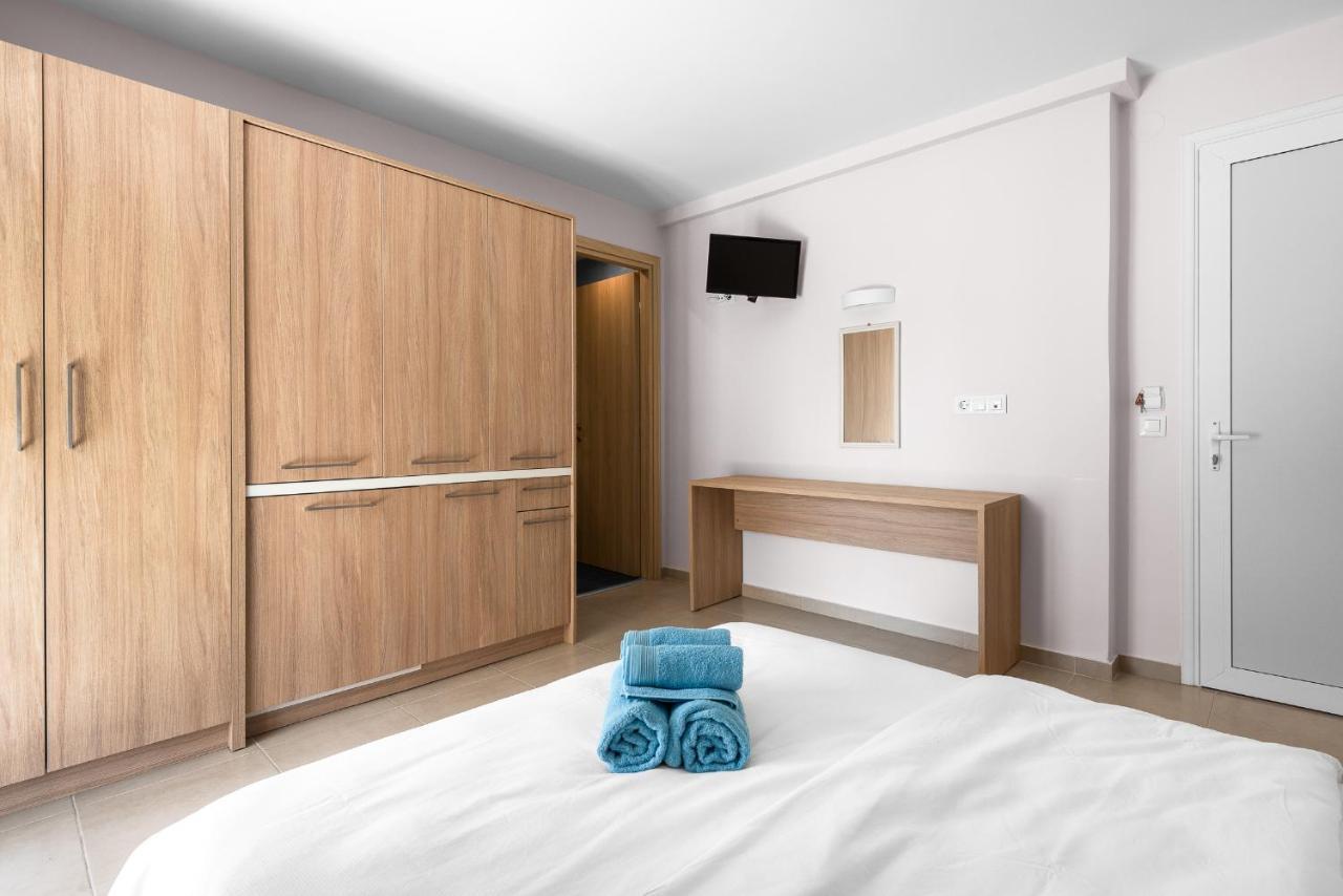 Blue Flag, Nilie Hospitality Mgmt Apartment Olympiakí Aktí Ngoại thất bức ảnh