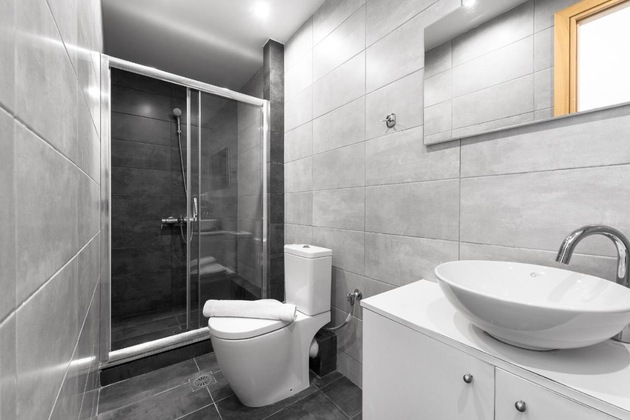 Blue Flag, Nilie Hospitality Mgmt Apartment Olympiakí Aktí Ngoại thất bức ảnh