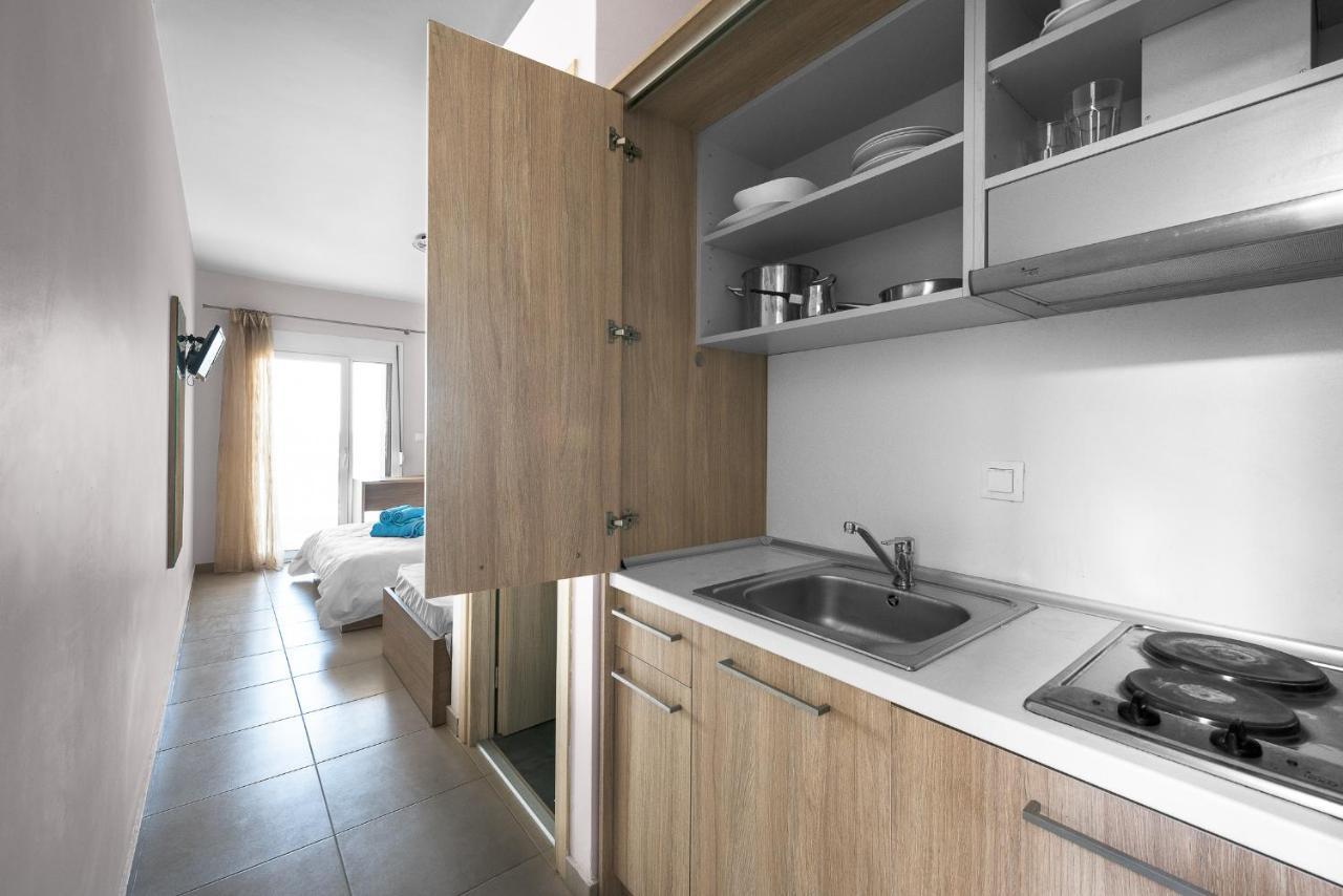 Blue Flag, Nilie Hospitality Mgmt Apartment Olympiakí Aktí Ngoại thất bức ảnh